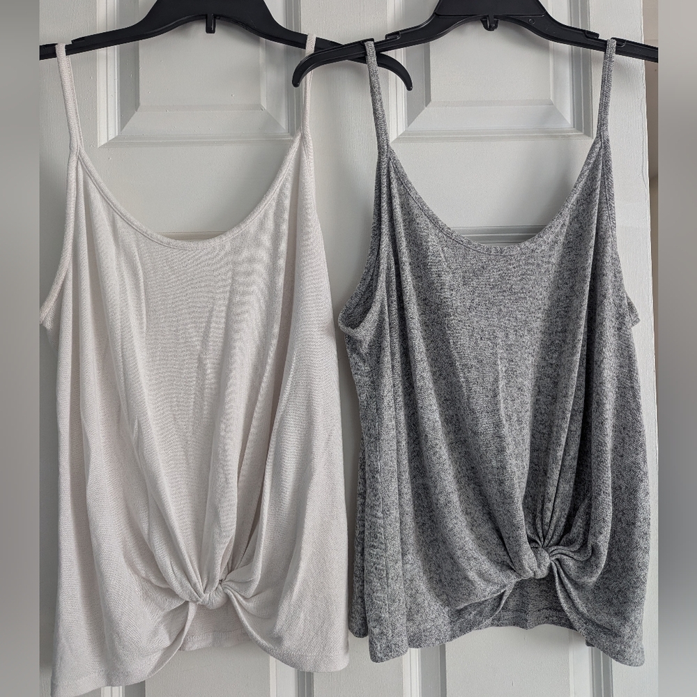 3 For $25 🌻 Set of 2: Women's Knotted Tank Top - White and Gray